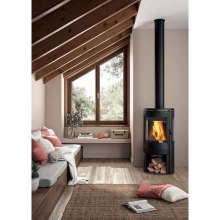 Купить Печь-камин Invicta Poele Neosen Etanche в интерьере чугунная в Лиде в Лиде