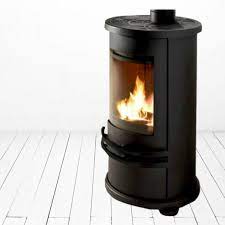 Купить Печь-камин Invicta Orense в интерьере чугунная в Лиде в Лиде