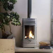 Печь-камин Invicta Chatel чугун в интерьере Амазонка бай фото в Лиде