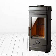 Печь-камин Invicta Cassine чугун в интерьере Амазонка бай фото в Лиде