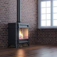 Печь-камин Invicta Siam в интерьере Амазонка бай фото в Лиде