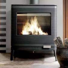 Печь-камин чугунный Invicta Kazan в интерьере Амазонка бай фото в Лиде